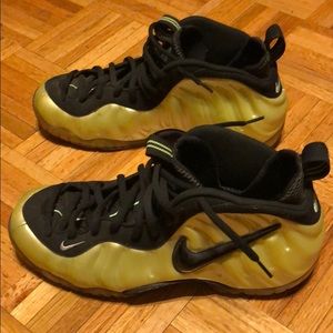Electric Green foamposites